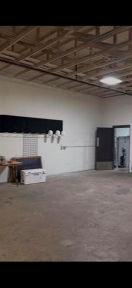 More Photos Of 3075 N Plaza Dr, Rapid City Distribution For Lease
