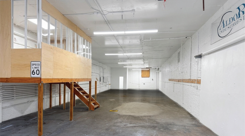 More Photos Of 1542 Atlantic Ave, Brooklyn Service For Sale