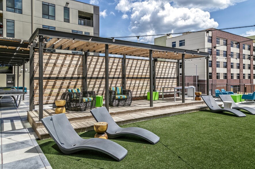 More Photos Of 1415 Cuming St NE, Omaha Apartments For Lease