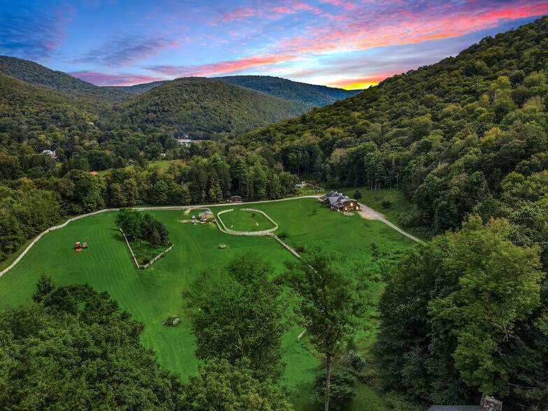 More Photos Of 1650 Bodoit Rd, Fishs Eddy Hotel For Sale