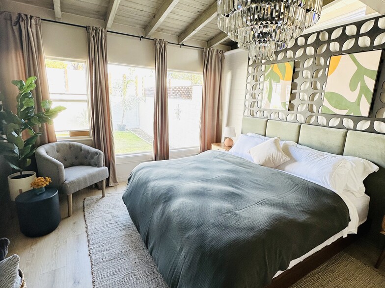 More Photos Of 754 E San Lorenzo Rd, Palm Springs Hotel For Sale