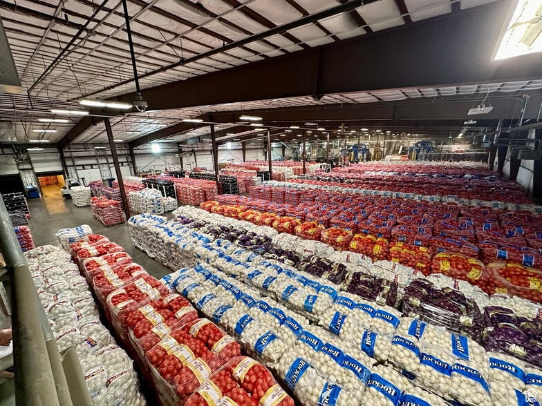 More Photos Of 848 S 2000 W, Syracuse Unknown For Lease