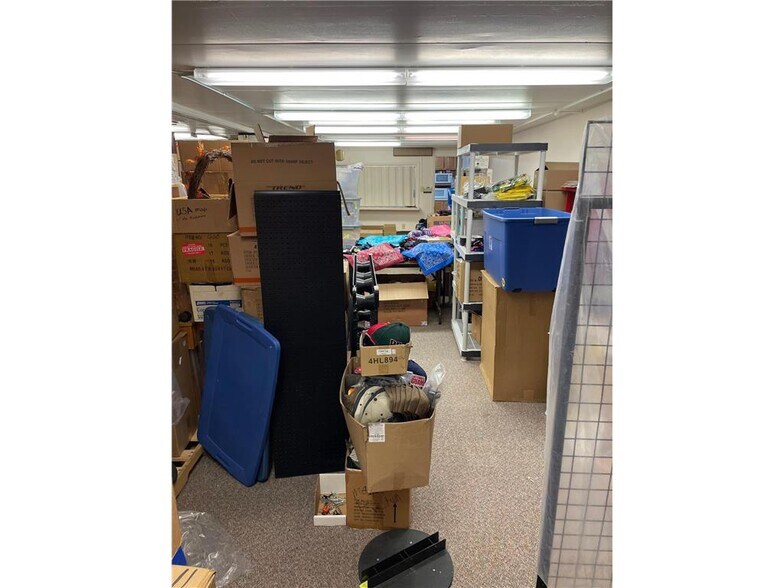 More Photos Of 16 W Highway St, Dodge Center Light Distribution For Sale