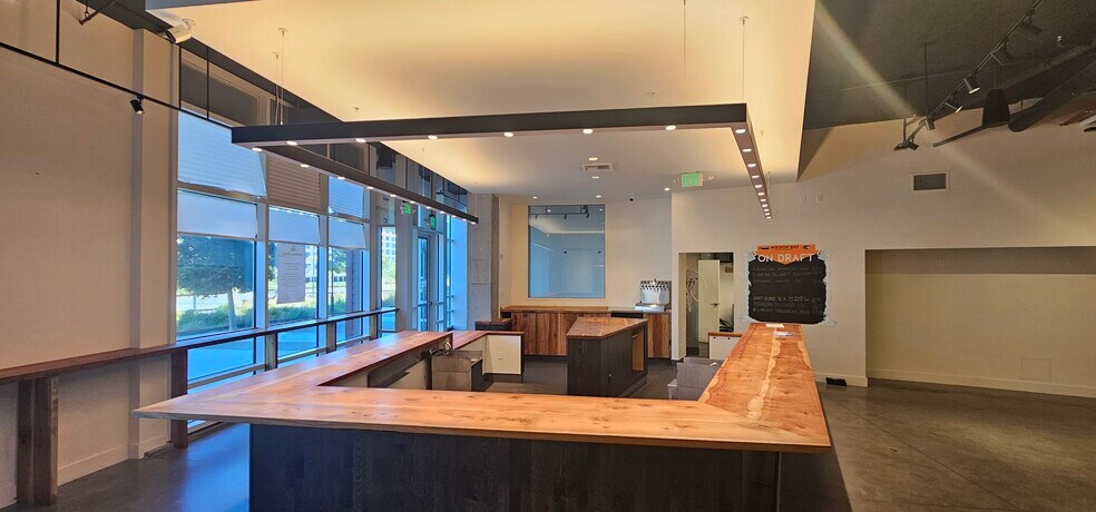 More Photos Of 114 Channel St, San Francisco Specialty For Lease