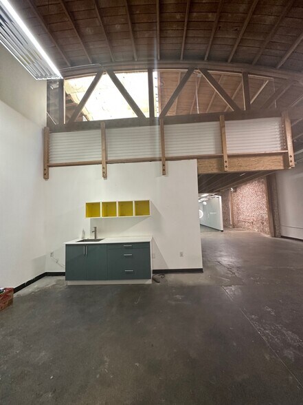 More Photos Of 3608-3610 San Fernando Rd, Glendale Loft Creative Space For Sale