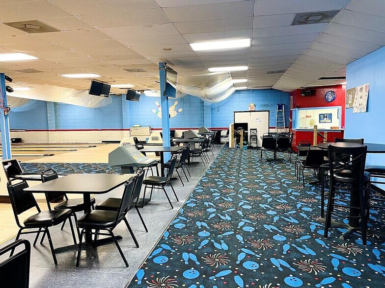 More Photos Of 3649 Willow St, Chincoteague General Retail For Sale