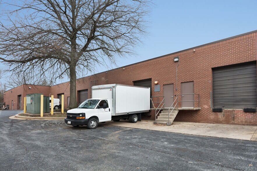 More Photos Of 7610-7616 Standish Pl, Rockville Unknown For Lease