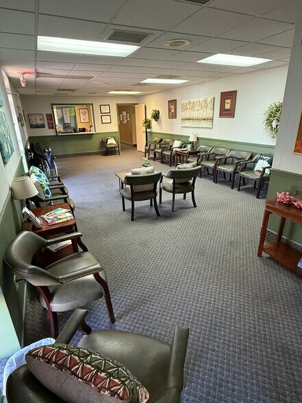 More Photos Of 609 Brunson Dr, Tupelo Medical For Lease