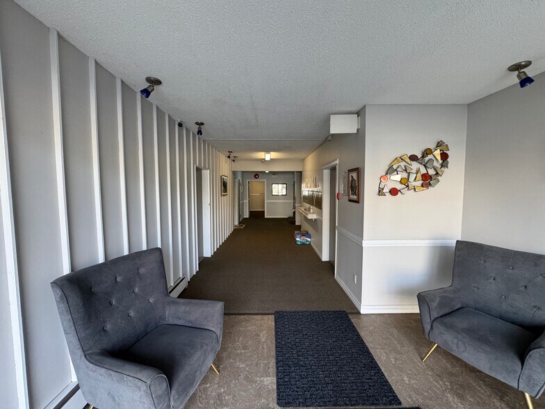 More Photos Of 1880 Pandosy St, Kelowna Apartments For Sale