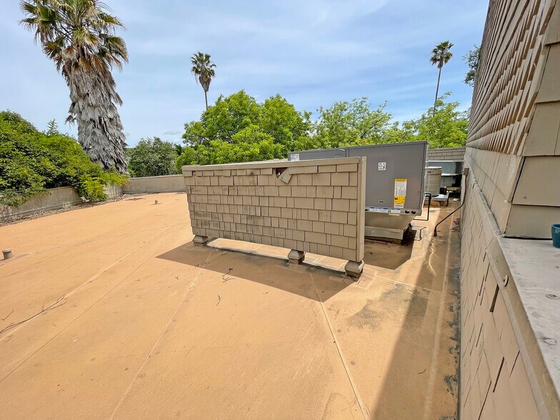More Photos Of 2421 Mendocino Ave, Santa Rosa Office Residential For Lease