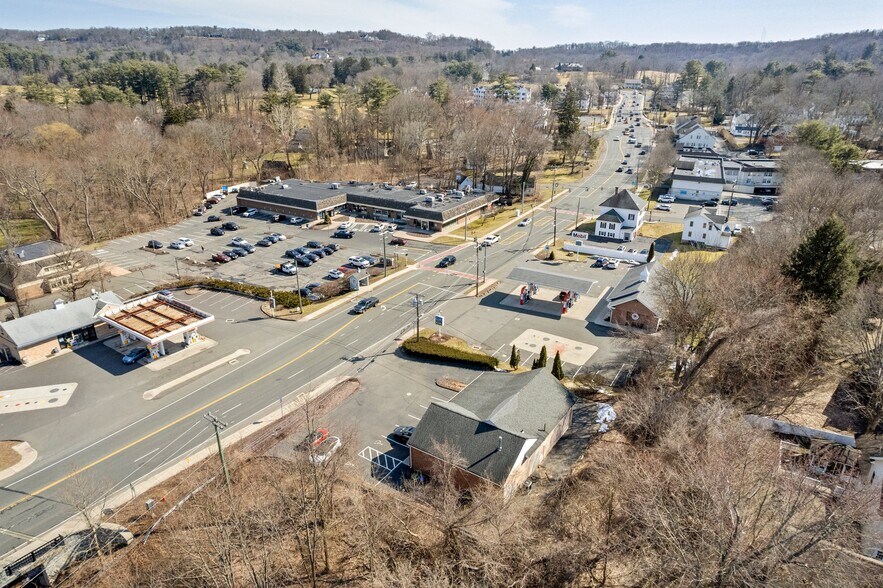 More Photos Of 855 Farmington Ave, Farmington Office For Lease