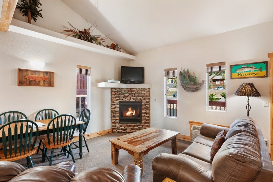 More Photos Of 777 E Highway 24, Woodland Park Hotel For Sale