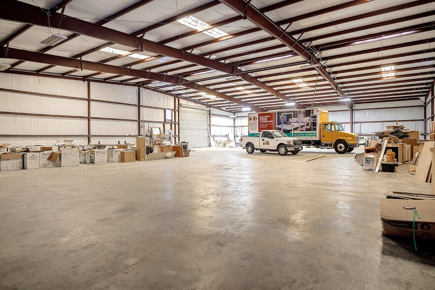 More Photos Of 1406-1420 Telephone Rd, Houston Showroom For Lease