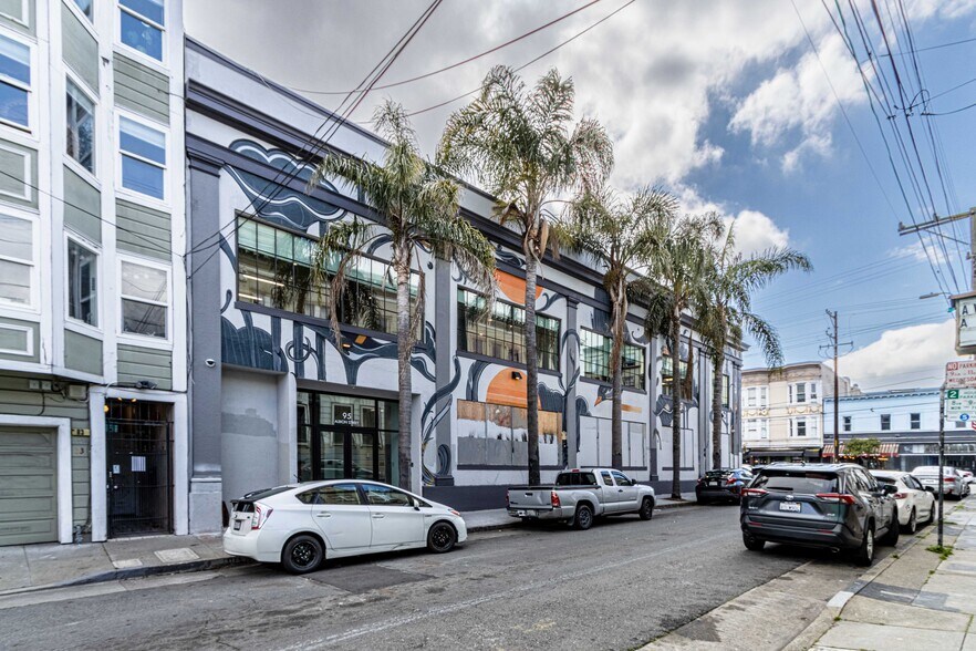 More Photos Of 3140-3150 16th St, San Francisco Freestanding For Lease