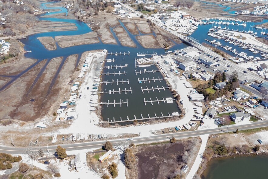 More Photos Of 54 Old Boston Post Rd, Westbrook Marina For Sale