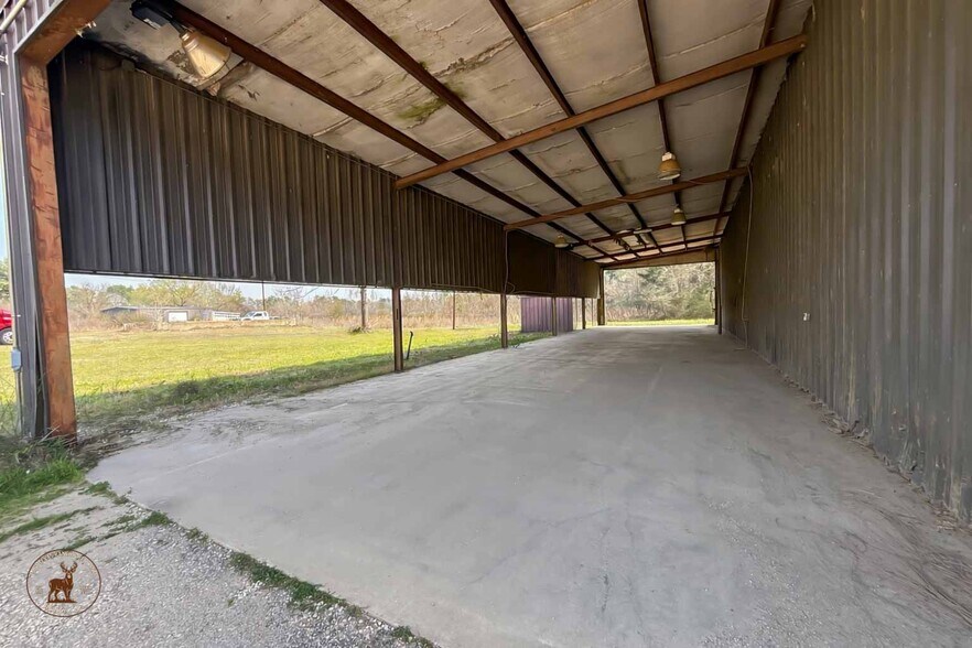 More Photos Of 682 FM 2021, Lufkin Warehouse For Sale