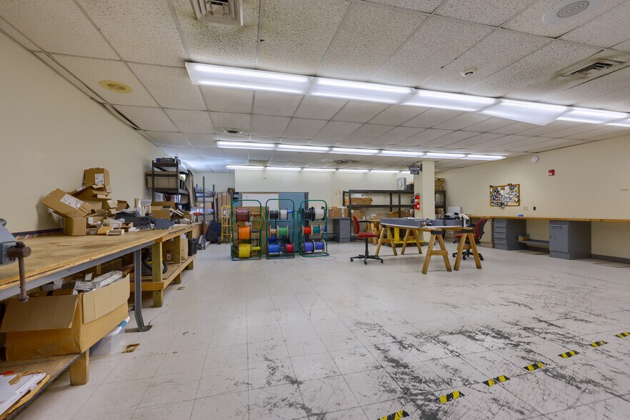 More Photos Of 625 Spring St, Wyomissing Office For Sale