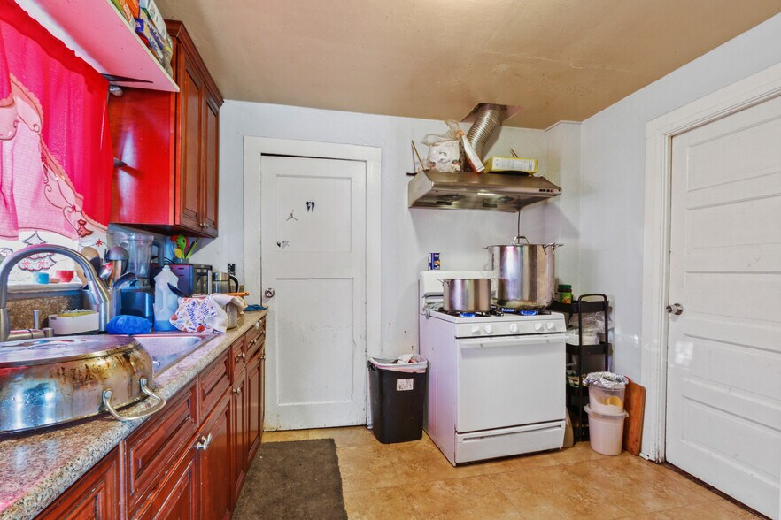 More Photos Of 2655-2661 Mountain View Rd, El Monte Apartments For Sale