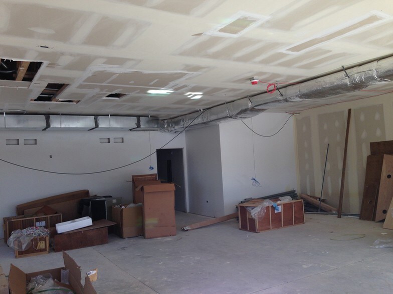 More Photos Of 120 Batson Ct, New Lenox Office For Lease