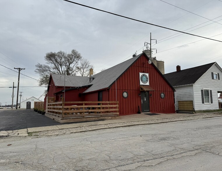 More Photos Of 127 Jefferson, Pitsburg Restaurant For Sale
