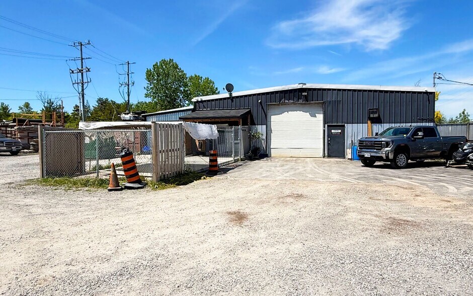 More Photos Of 737 Gilmore Rd, Fort Erie Warehouse For Sale