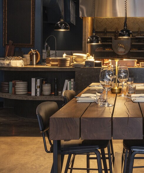 More Photos Of 20-22 Wentworth St, Dartmouth Storefront For Sale