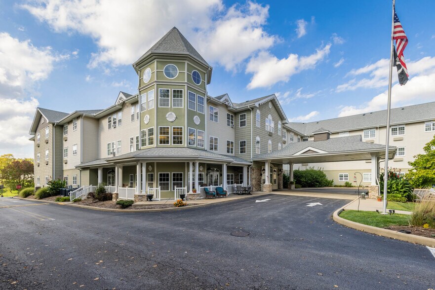 Primary Photo Of 1207 Vandalia St, Collinsville Assisted Living For Sale