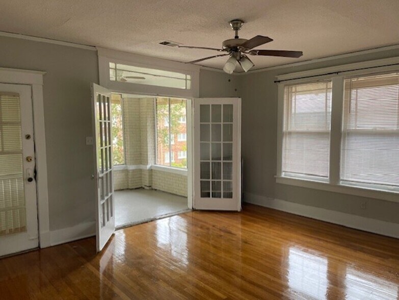 More Photos Of 162 Clark Pl, Memphis Apartments For Sale