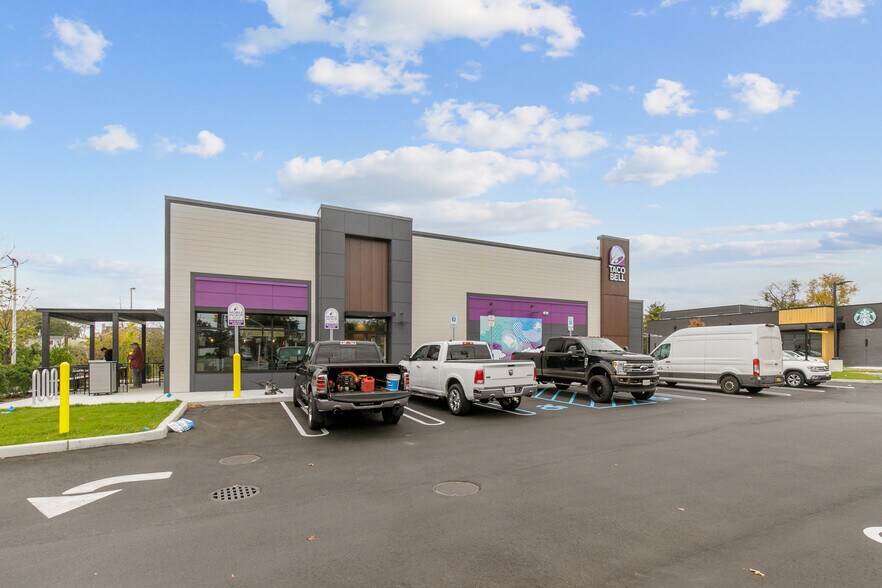 More Photos Of , Franklin Square General Retail For Sale