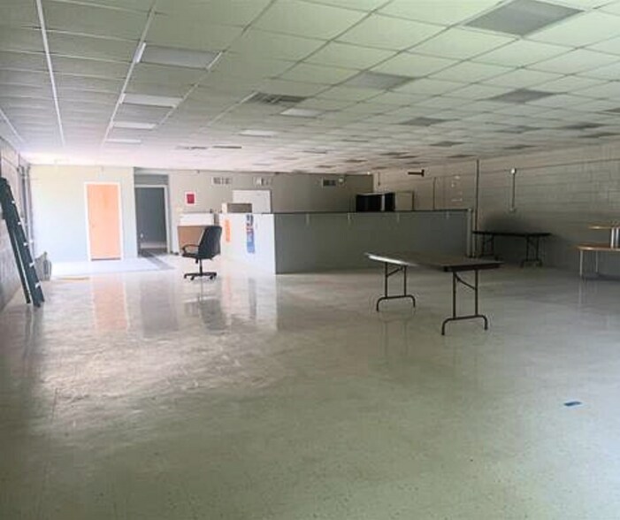 More Photos Of 2103 Washington St, Monroe Office Residential For Sale