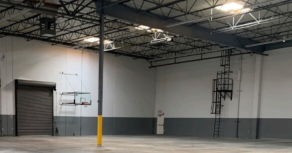 More Photos Of 40 Tesla, Irvine Manufacturing For Lease