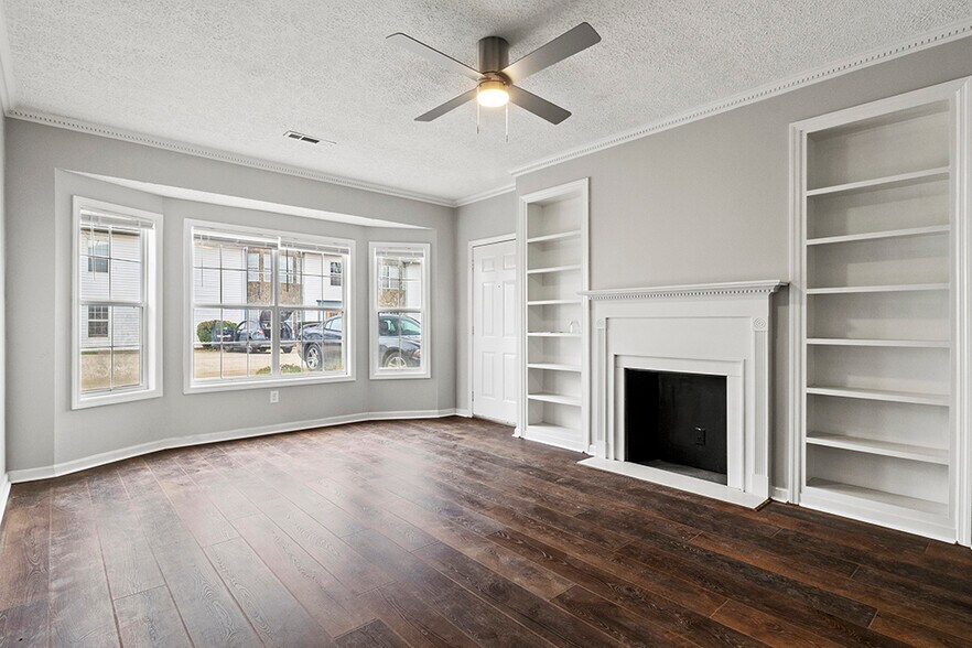 More Photos Of 400 S Center St, Thomaston Apartments For Sale