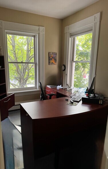 More Photos Of 125 N Huron St, Ypsilanti Office For Sale