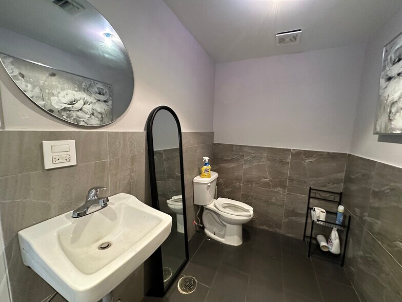More Photos Of 2220 SW 60th Ter, Miramar Manufacturing For Sale