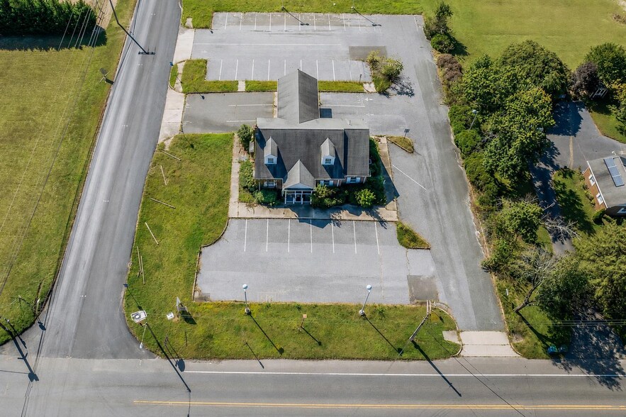 Primary Photo Of 4943 Landis Ave, Vineland Bank For Lease