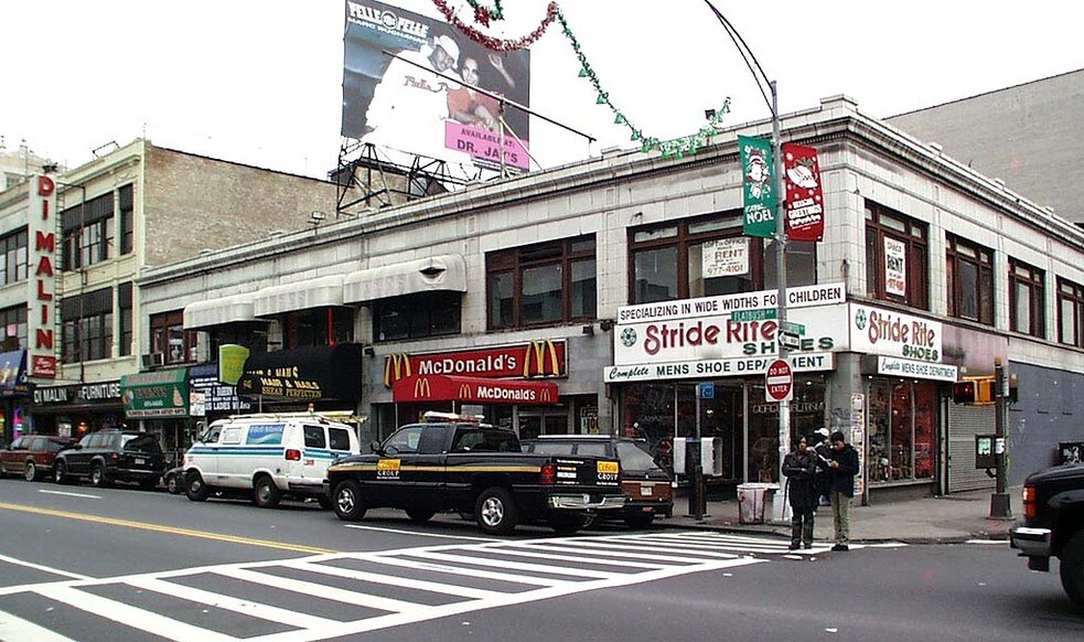 More Photos Of 938 Flatbush Ave, Brooklyn General Retail For Lease