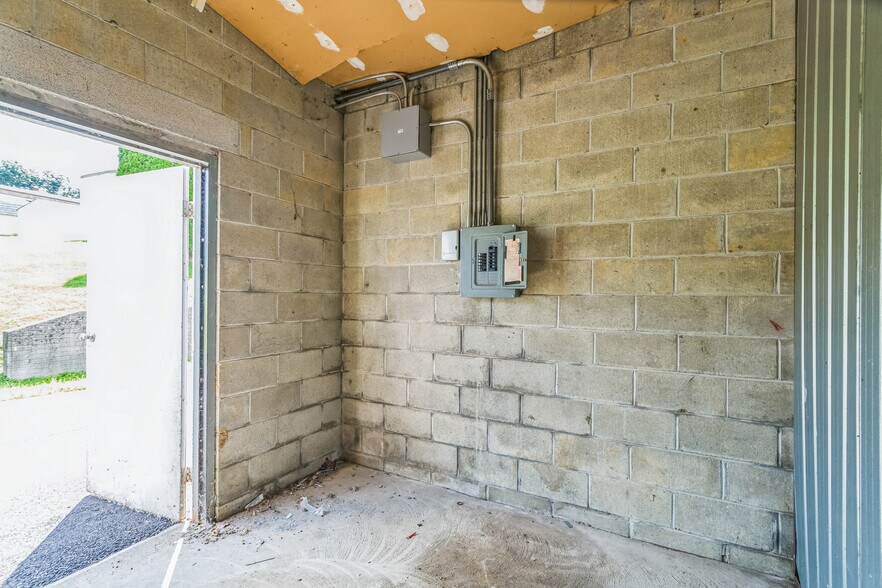 More Photos Of 715 N Sandusky St, Mount Vernon Self Storage For Sale