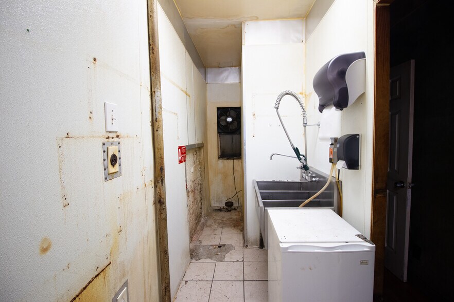 More Photos Of 40 Rivington St, New York Apartments For Lease