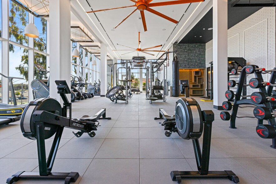 More Photos Of 4353 Park Blvd, San Diego Apartments For Lease