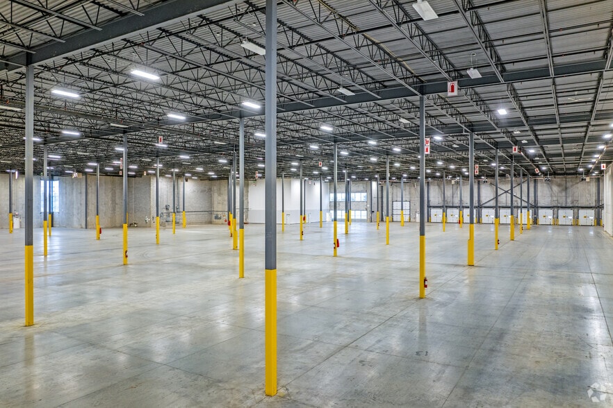 More Photos Of 8350 Lawson Rd, Milton Warehouse For Lease