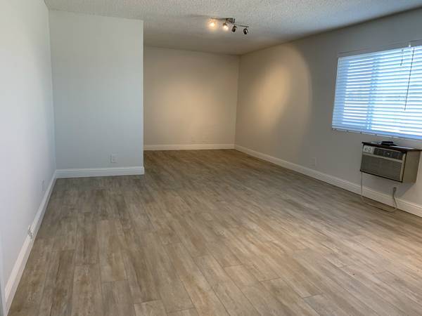 More Photos Of 229 Polaris Ave, Mountain View Office For Lease