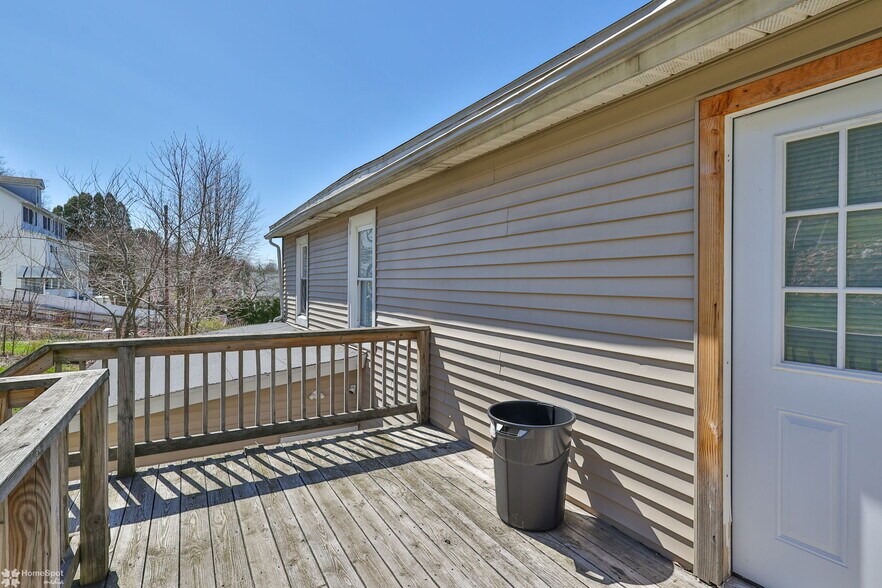 More Photos Of 302 W Abbott St, Lansford Multifamily For Sale