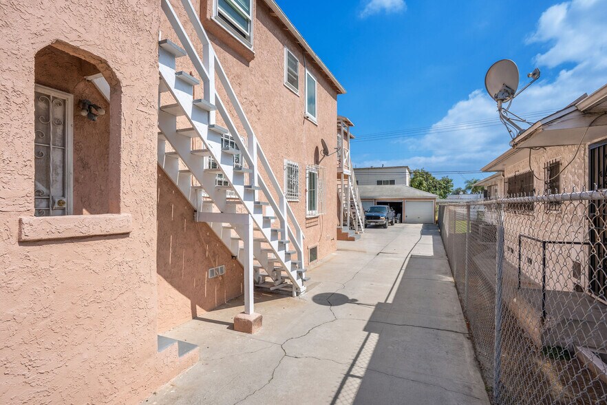 More Photos Of 8616 S 5th Ave, Inglewood Apartments For Sale