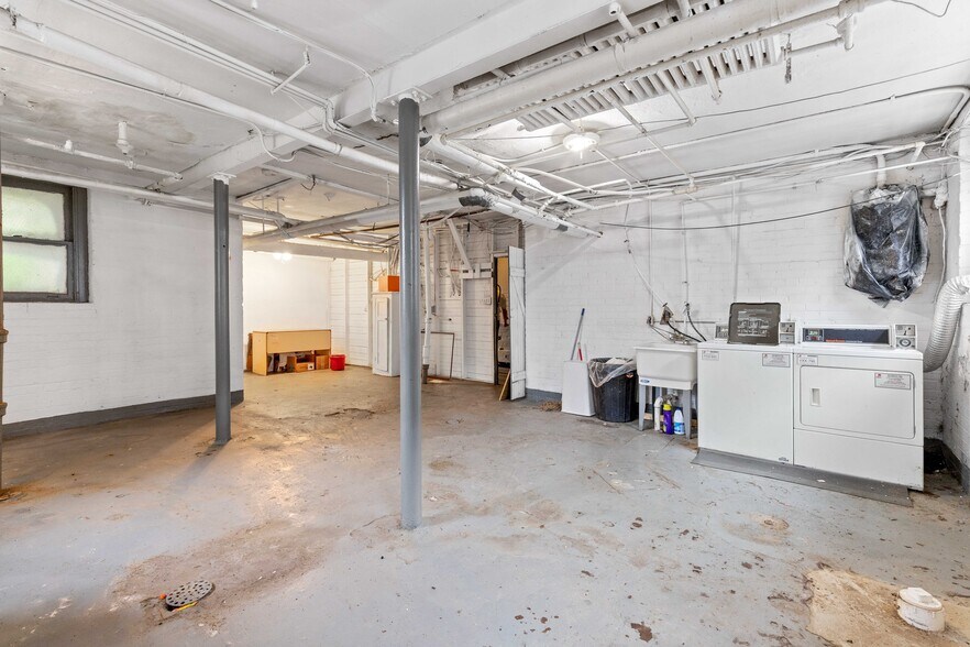 More Photos Of 16940 Log Cabin St, Detroit Apartments For Sale