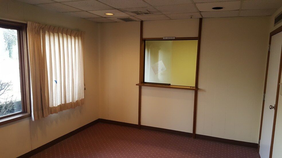 More Photos Of 190 Greenbrook Rd, North Plainfield Medical For Sale