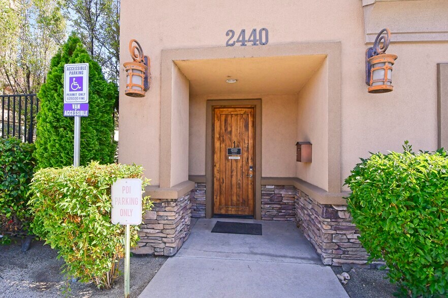 Primary Photo Of 2440 Vassar St, Reno Office For Lease