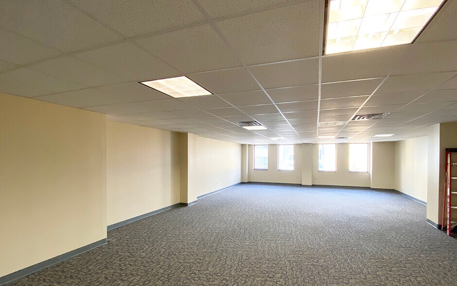 More Photos Of 225 Market St, Harrisburg Office For Lease