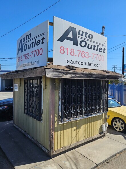 More Photos Of 6000 Vineland Ave, North Hollywood Medical For Sale