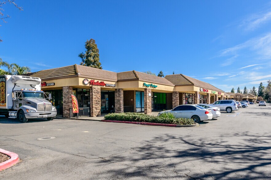 More Photos Of 951-991 Alamo Dr, Vacaville General Retail For Sale