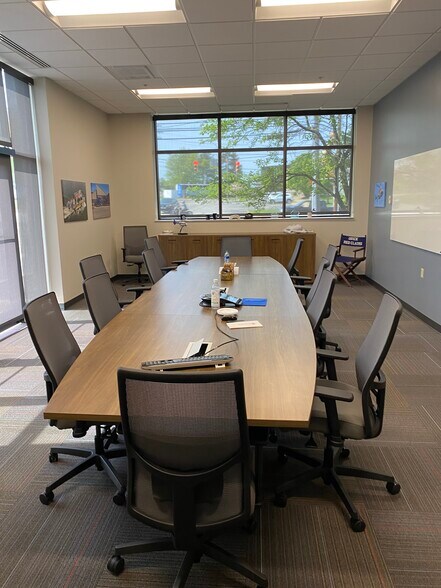 More Photos Of 1400 Lebanon Church Rd, Pittsburgh Unknown For Lease